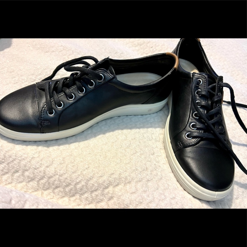ECCO Soft 7 Leather Lace-Up Sneakers, Size 8 US/39 EU.
